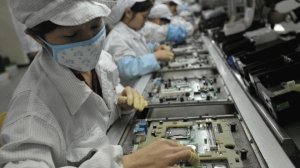Ποια εταιρία αντικαθιστά 60.000 εργαζομένους με ρομπότ;