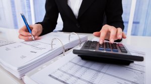 Αναμένεται εγκύκλιος από ΑΑΔΕ που θα δίνει λύση στο πρόβλημα με τον φόρο ασφαλίστρων!