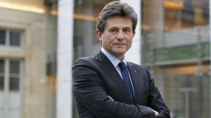 Σύμβουλος επιχειρήσεων ο Henri de Castries