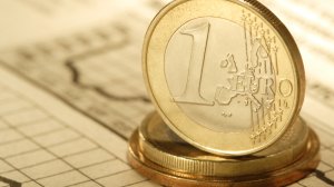 Μείωση 51% στο έλλειμμα τρεχουσών συναλλαγών
