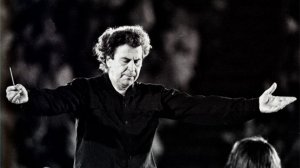 To έργο του Μίκη Θεοδωράκη στο διαδικτυακό ραδιόφωνο «Ράδιο Μίκης»