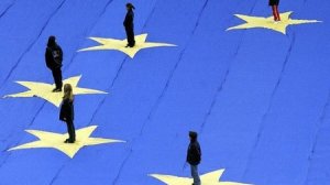 Υπέρ της αναπτυξιακής βοήθειας 9 στους 10 Ευρωπαίους