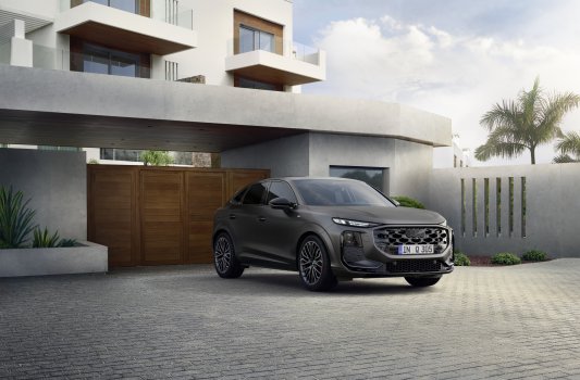 Νέο Audi Q3: Με προνόμια που συνεχίζουν να κάνουν τη διαφορά και την εμπειρία απόκτησης ακόμα πιο ελκυστική