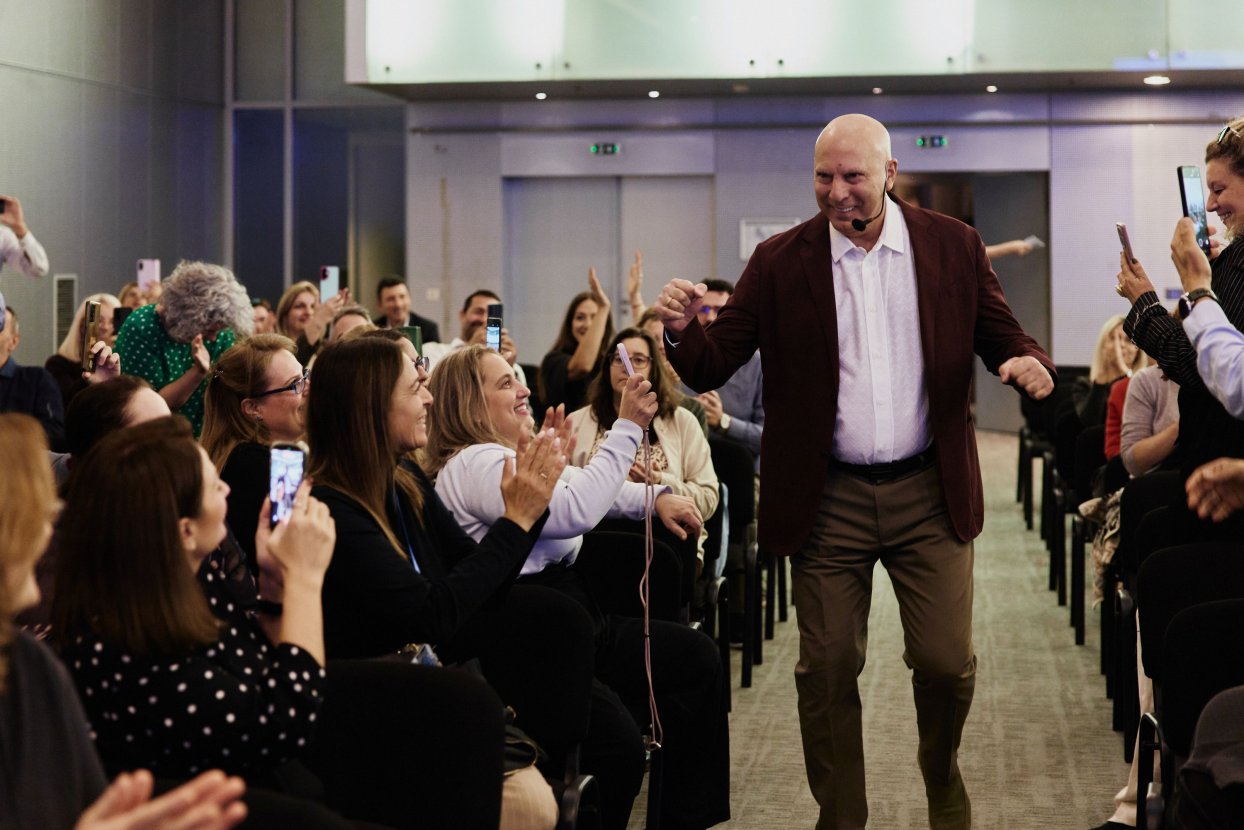 Εθνική Ασφαλιστική_ Townhall Meeting (1).jpg