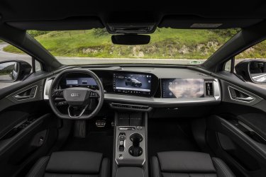 Q4 Interior.jpg