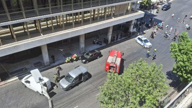 bomb-syntagma.jpg