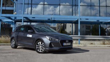 hyundai-i30-16-crdi_dct_ok-anoigma