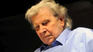 mikis-theodorakis1420789605-666x399