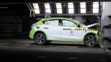 fordcrashtest_2_9