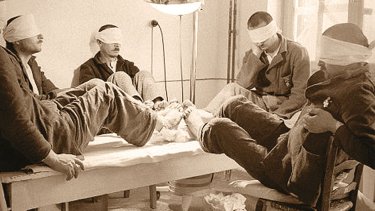 i-perithalpsi-ton-ellinon-stratioton-to-1940