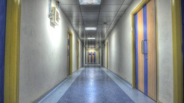 hospital-555092_1280