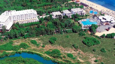 apollonia_beach