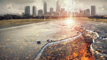 earthquake-disaster-road