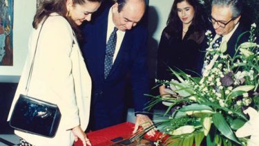apo-ta-egkainia-ktirioy-tis-interamerican-sto-maroysi