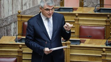 panos-tsakloglou-vouli