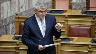 panos-tsakloglou-vouli