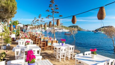 shutterstock_1430697152