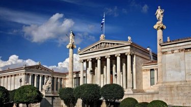 ekpa-ksenagiseis-sta-ktiria-tis-athinaikis-trilogias