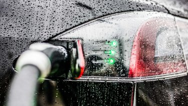 ev-charging-in-rain