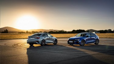 rs3_sportback_sedan_photo1