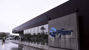 pfizer-building-thessaloniki-ap-scaled