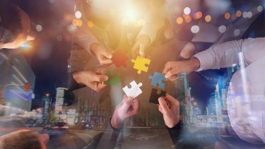 adobestock_391652940_collaboration-950x550