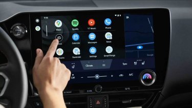car-infotainment-1