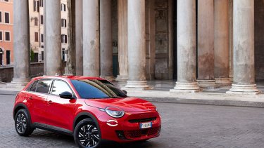 fiat-600e-red-4