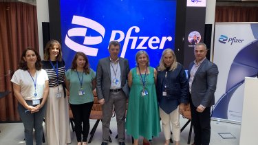 pfizer_refugees_day