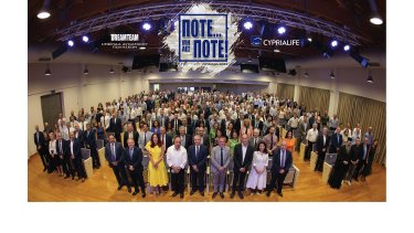 fixt_group_photo-03