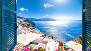shutterstock_2044614554