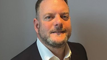dom_peters_headshot