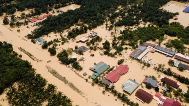 property-insurance-floods-a.m.-best