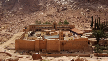 katharinenkloster_sinai_bw_2.jpg