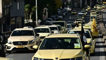taxi-02-e1764673156670-696x446
