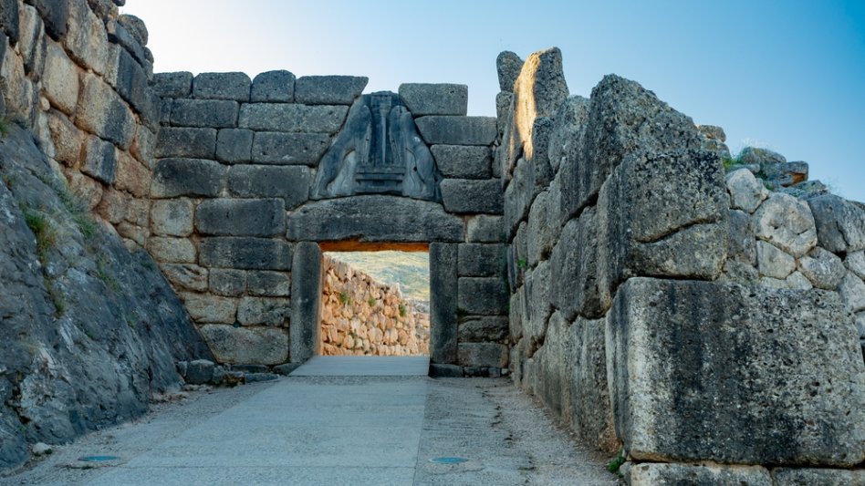 Οι Πύλες των Μυκηνών και η Ψευδαίσθηση της Θερινής Ασφάλειας