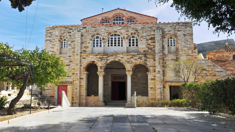 Δεκαπενταύγουστος: Η Χριστιανοσύνη γιορτάζει σε κάθε γωνιά της Ελλάδας - Τα έθιμα της ημέρας