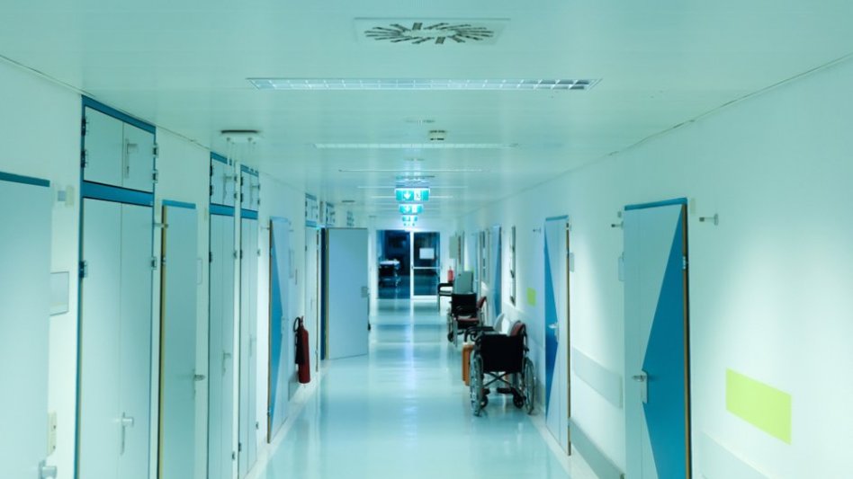 Αυξάνεται ο αριθμός των νοσοκομείων που θα έχουν τη δυνατότητα να νοσηλεύουν περιστατικά COVID-19!