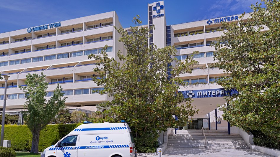 ΜΗΤΕΡΑ: Πρωτοποριακή επέμβαση δημιουργίας νεόκολπου σε έφηβη με απλασία κόλπου και μήτρας