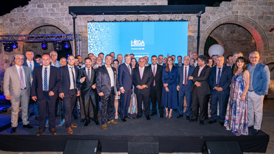 Λαμπρή βραδιά βραβεύσεων με σφραγίδα MEGA BROKERS!