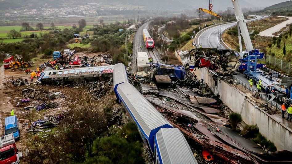 Τραγωδία στα Τέμπη: Τι ανακοίνωσε η Hellenic Train, τι προβλέπεται για την ασφάλιση, τις αποζημιώσεις και την ευθύνη του μεταφορέα!
