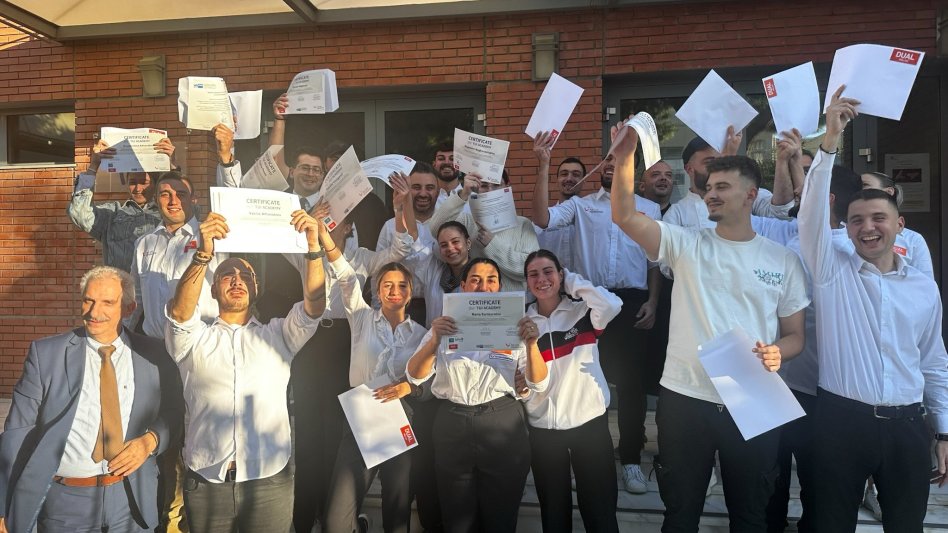 Ελληνογερμανικό Επιμελητήριο: Ολοκλήρωση των προγραμμάτων εκπαίδευσης στον κλάδο τουρισμού και εστίασης του εκπαιδευτικού κέντρου Dual Hellas!