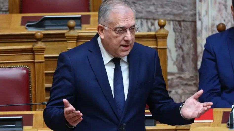 Υπασφαλισμένος: Ένας απών ο Υπουργός Τάκης Θεοδωρικάκος, το πιο πολυσυζητημένο πρόσωπο στο ασφαλιστικό συνέδριο της Ύδρας