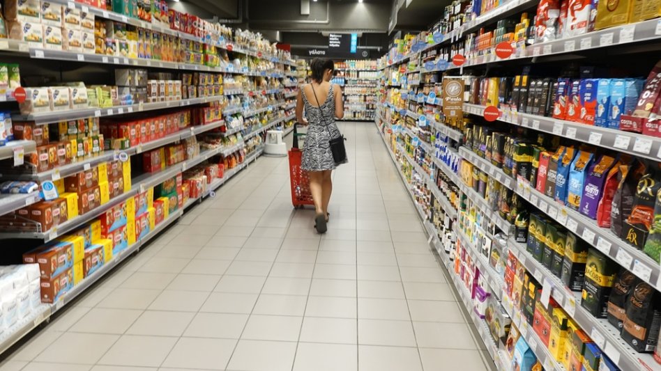 Σπύρος Καπράλος: Ακρίβεια, οικονομία και καθημερινότητα επηρεάζουν το πολιτικό κλίμα
