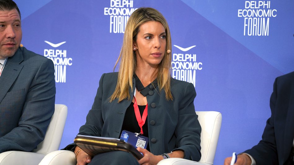 Ασπρογιαννίδου από Δελφούς: «Η ασφάλιση δεν έλειψε ποτέ από τη ναυτιλία – Κλειδί η διαχείριση ρίσκου στα Στενά του Ορμούζ»