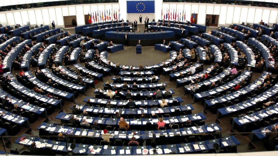 Σεβασμό του κοινοτικού δικαίου στις εργασιακές μεταρρυθμίσεις στην Ελλάδα ζητά η πλειοψηφία των ευρωβουλευτών