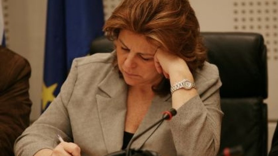 Όχι στο άρθρο 37 από την Κατσέλη.Διεγράφη από την Κ.Ο του ΠΑΣΟΚ