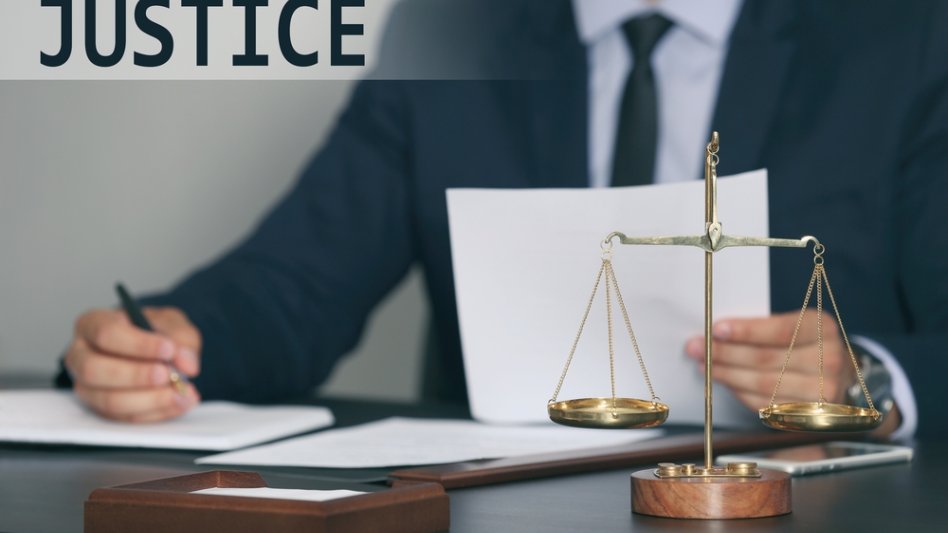Προσέξτε τι και ποιος υπογράφει στις συμβάσεις σας με τις ασφαλιστικές εταιρίες, πρακτορεία και μεσιτικές!