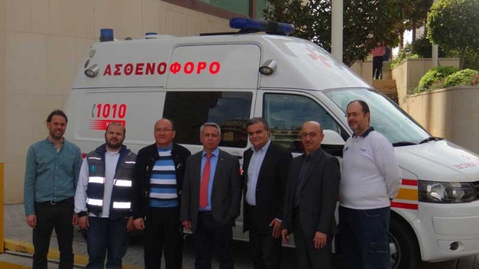 Οι μητέρες εργαζόμενες της INTERAMERICAN προσφέρουν στα Χωριά SOS για τα παιδιά που στερούνται τη μητέρα