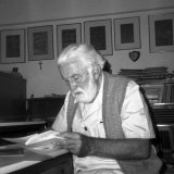 1 Pentzikis_in_his_home_office 1992.jpg